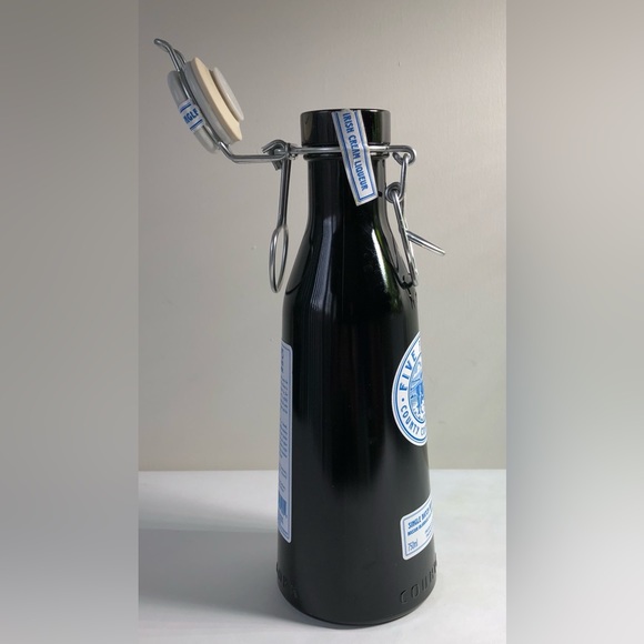 Thick Glass Bottle with Swing Cap Seal - Picture 4 of 9